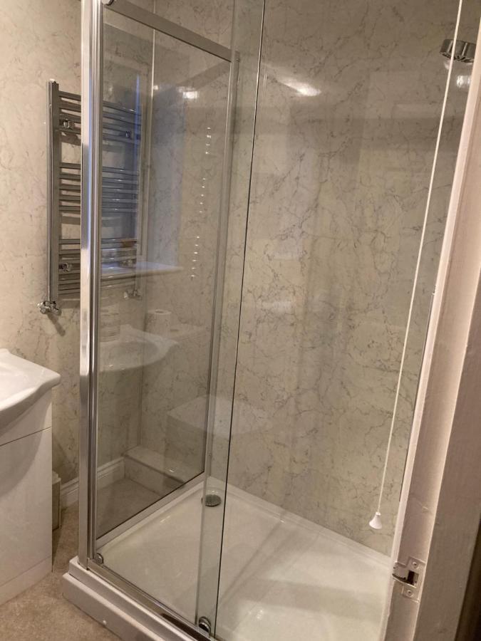Modern 2 Bedroom Ground Floor Apartment With Parking Ripon City Centre Dış mekan fotoğraf