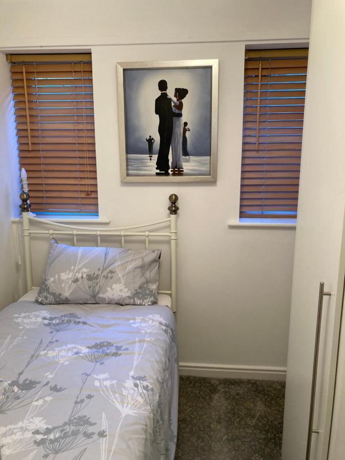 Modern 2 Bedroom Ground Floor Apartment With Parking Ripon City Centre Dış mekan fotoğraf